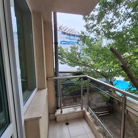 Apartment бобс 2 *