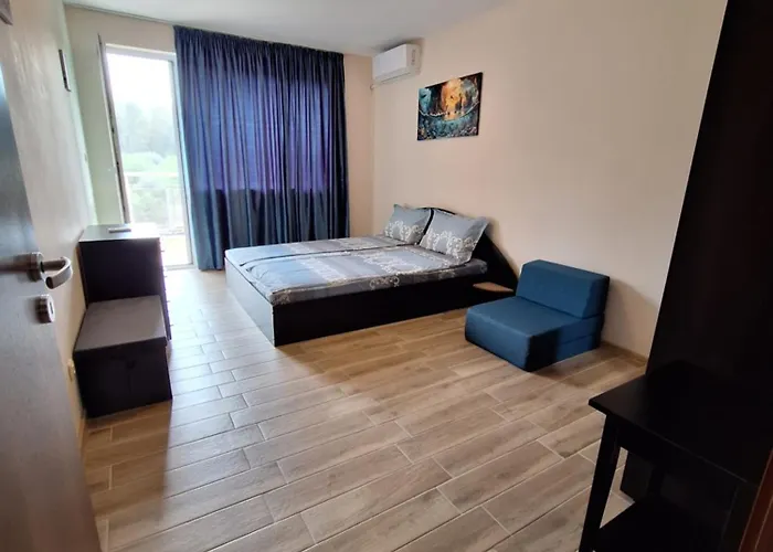 бобс 2 Apartment Kiten (Burgas)