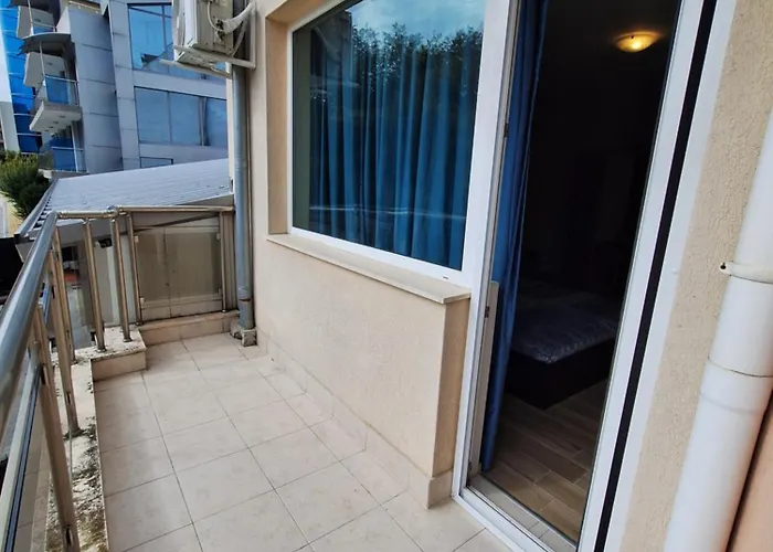 Apartment бобс 2 *