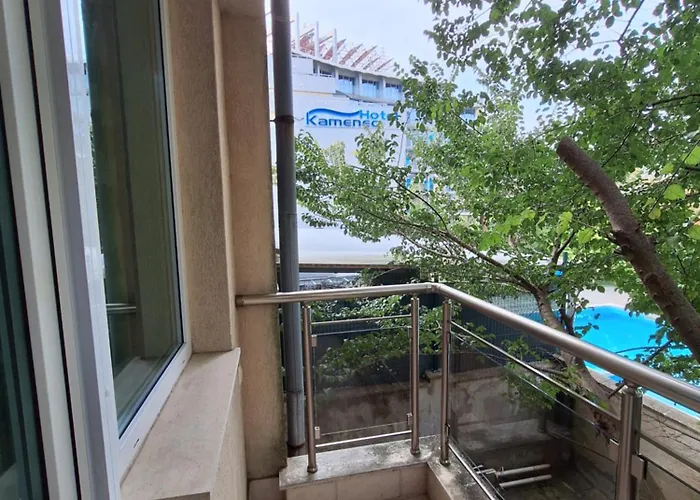 Apartment бобс 2 *